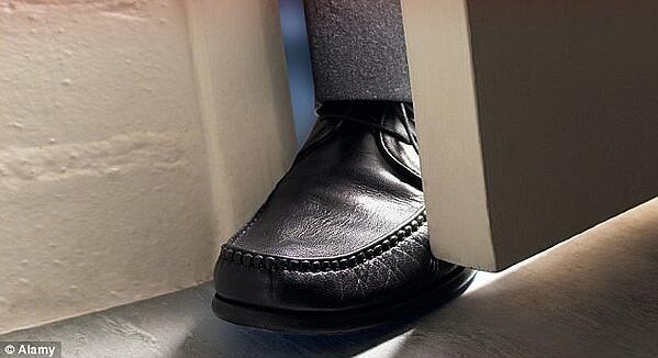 foot_in_the_door